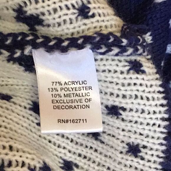 Not so ugly CHRISTMAS sweater in size large - Picture 10 of 11